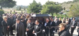 To τελευταίο «αντίο» στον Σάκη Μπουλά (pics)